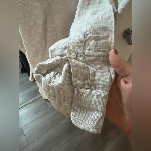Linen Beige/Natural Color Button-Up Shirt, Banana Republic - Picture 10 of 12
